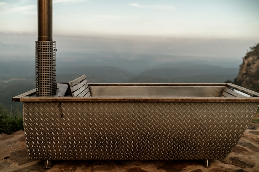 What to Look for Before Buying a Cold Plunge Tub