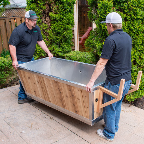 Polar plunge tub interior