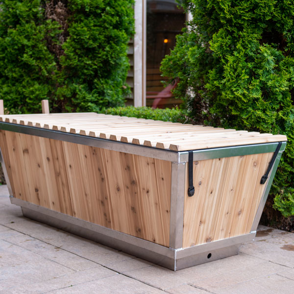 Polar plunge tub steps