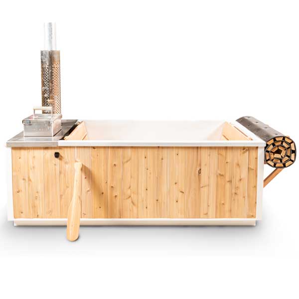 Starlight hot tub outdoor setting
