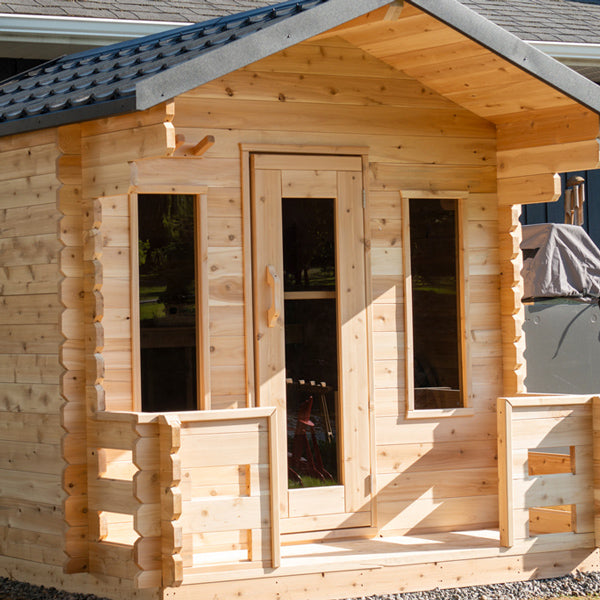 Cabin sauna with porch configuration